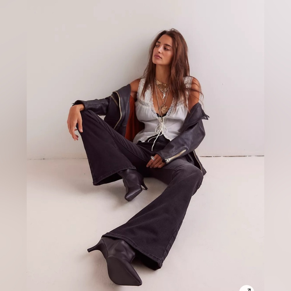 Free People We The Free Jayde Flare Jeans‎ in Onyx Black.